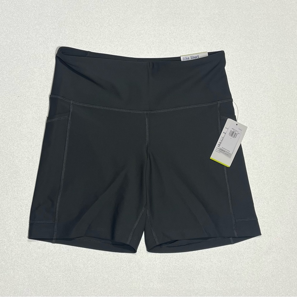 old navy bike short